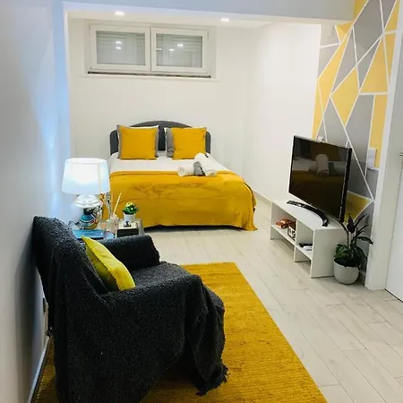 Eagle Studio דירה